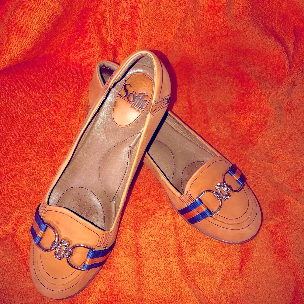 Sz 8 Sofft Phoebe Burnt Orange w/ blue accent